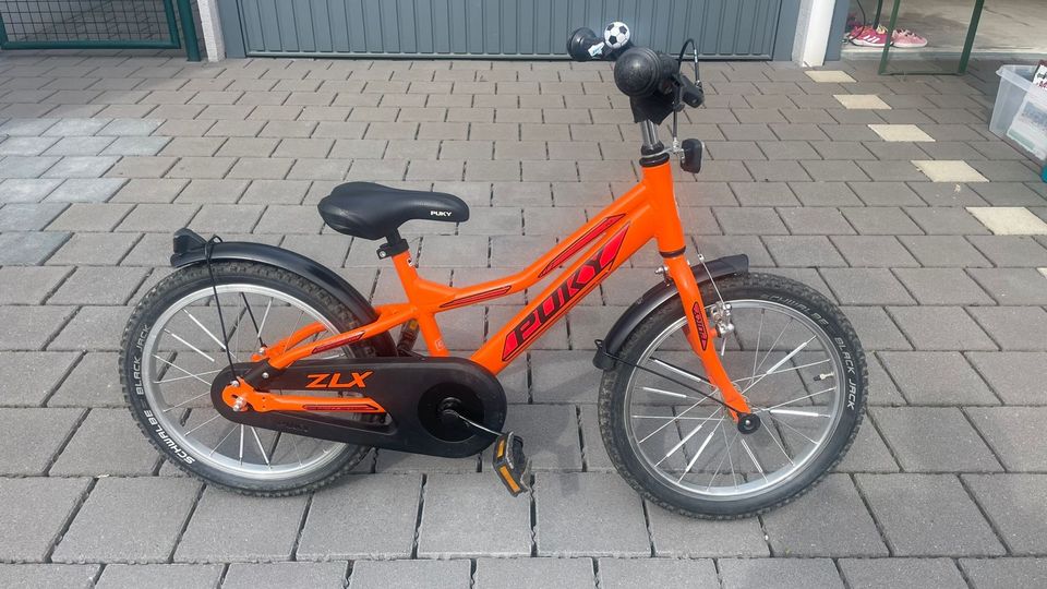 Puky 18“ Kinderfahrrad und ein Kinderhelm in Rodgau