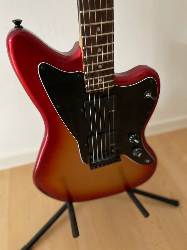 Squier Contemporary Active Jazzmaster HH in Berlin