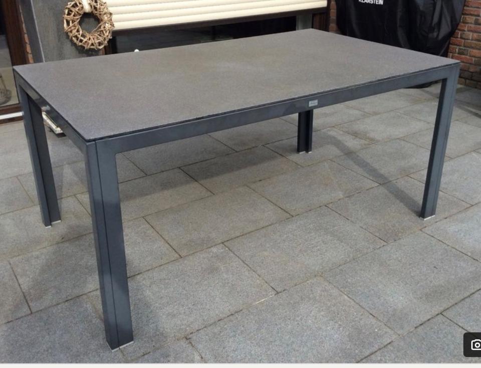 Gartentisch-moderner Tisch-NP 800€- Ganzjahretisch in Moers
