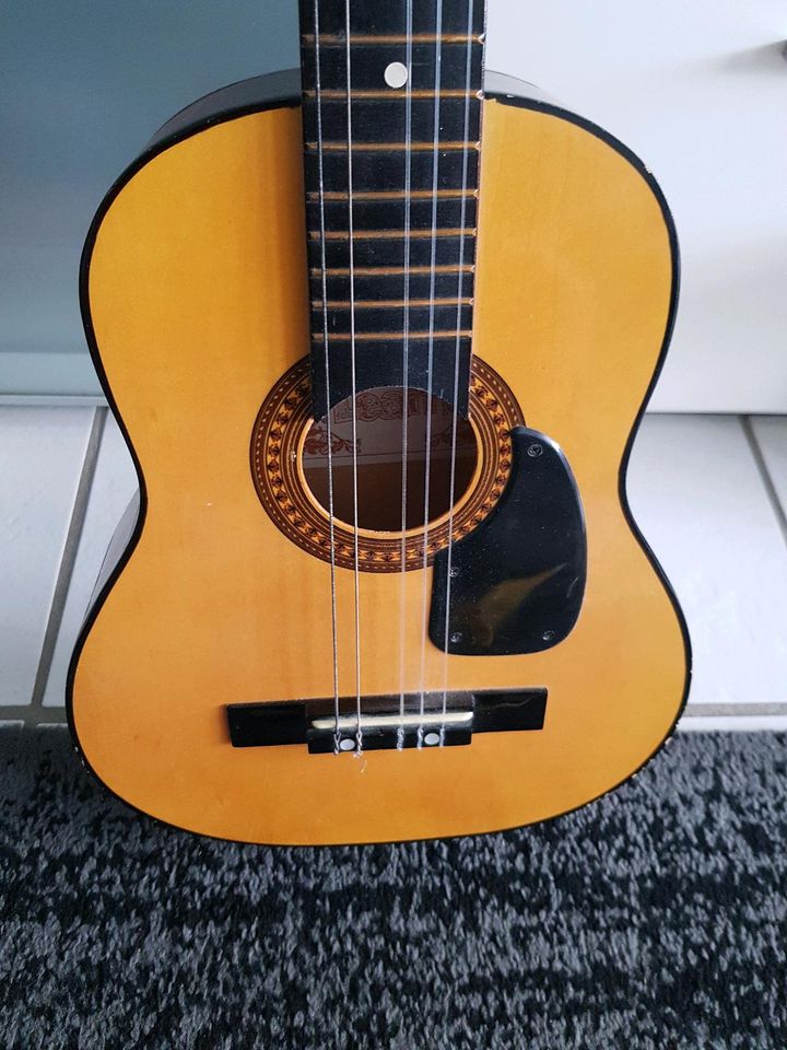 Gitarre Kinder PLAY AND LEARN HOHNER  77 cm in Riedstadt