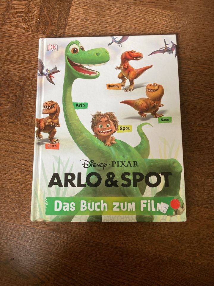 Disney Arlo & Spot Buch in Stuttgart