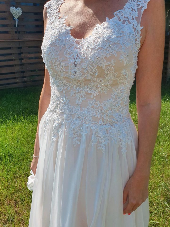 Brautkleid in Erlensee