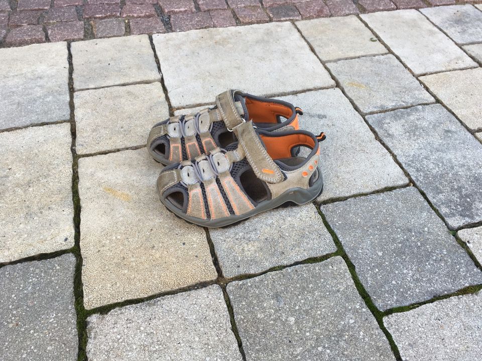 Sandalen Jungs in Schlieben