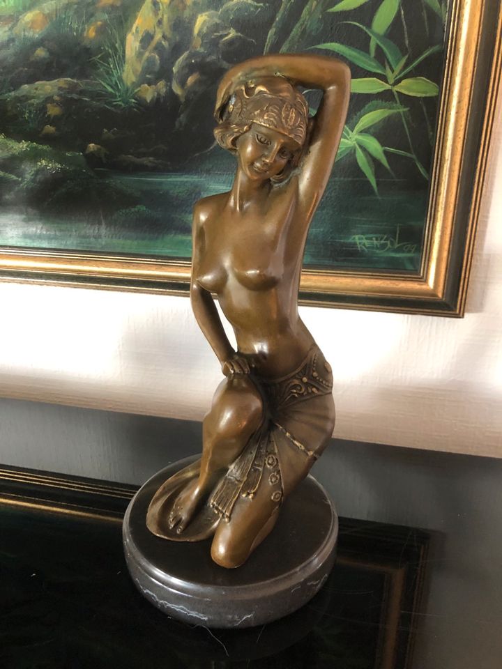 Bronzefigur Frau Jugendstil Schönheit Skulptur Art Deco in Centrum