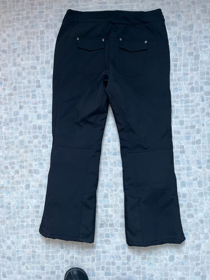 Schwarze Damen Thermohose Skihose Gr. XXL in Augsburg