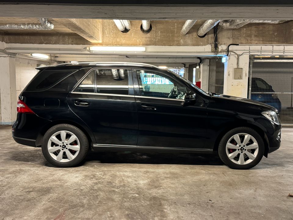 Mercedes-Benz ML350 CDI in Berlin