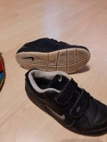 Nike Klettschuh schwarz Sneaker Halbschuh sehr gut erhalten Berlin - Pankow Vorschau