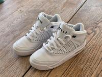 Nike Air Max Zoom Jordan Schuhe Sneaker Basketballschuhe Gr. 36,5 Kr. Dachau - Röhrmoos Vorschau