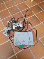 Playstation 1 mit 2 Controllern Nordrhein-Westfalen - Grevenbroich Vorschau