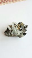 Bergkristall auf Stein mit Mineralien Nordrhein-Westfalen - Siegen Vorschau