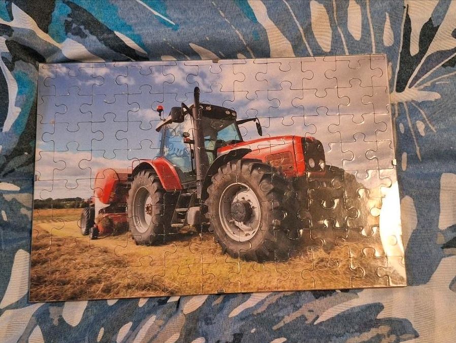 Puzzle traktor Bulldog rot Case 20x30cm in Wegscheid