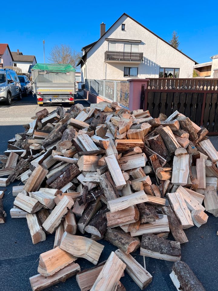 Brennholz inklusive Lieferung! in Altenstadt an der Waldnaab