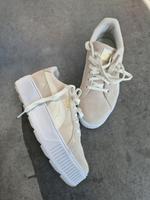 Puma Karmen Sneaker Damen Velourleder Gr. 42 Hessen - Wiesbaden Vorschau