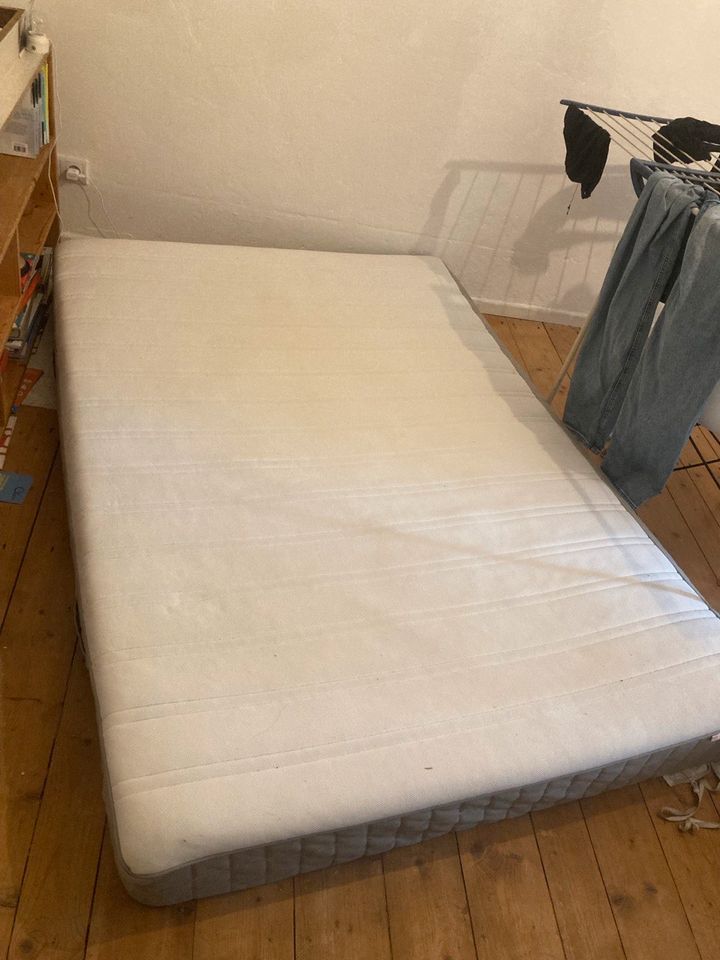 Matratze 140cm zu verschenken, zum abholen in Berlin