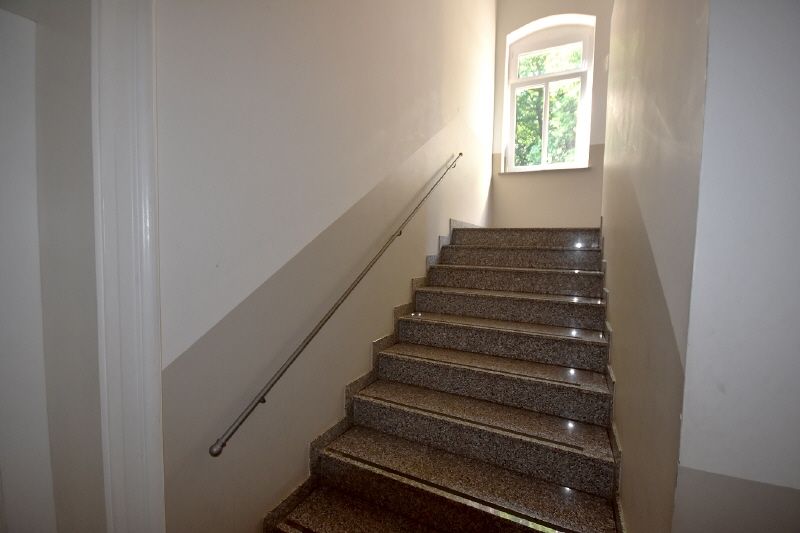 Charmantes Investment in DD-Bühlau. Tolle Altbauwohnung mit Balkon und Einbauküche. in Dresden