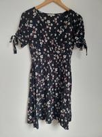 Sommerkleid schwarz mit Blumen Bayern - Feuchtwangen Vorschau