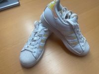 Original Adidas Superstars weiß Gr.36 3,5 süß Top Bayern - Schlüsselfeld Vorschau