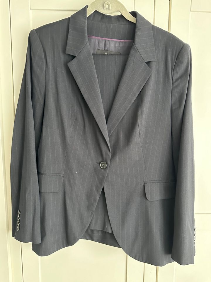 ZARA Anzug Hosenanzug Business Hose Blazer blau Nadelstreifen XL in Duisburg