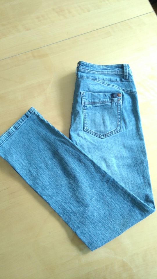 Defekt! Cecil Jeans * blau * Style Charlize * Damen * Gr. 31/ 32 in Düsseldorf