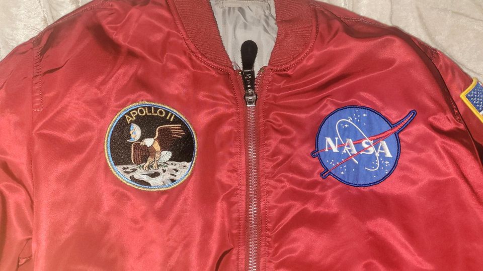 Alpha Industries Bomberjacke Nasa Apollo in Essen