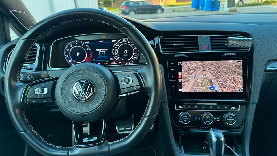 Golf 7.5 R Performance Dynaudio Leder Carbon abs. Vollausstattung in Villingen-Schwenningen