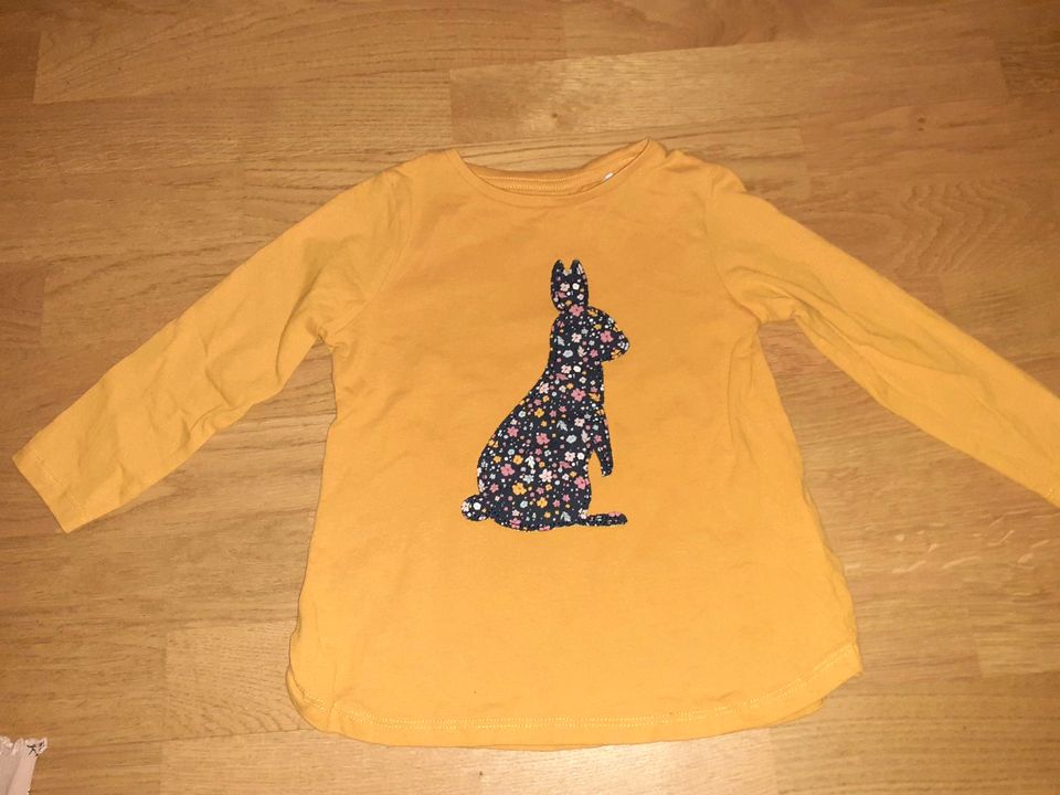 Langarmshirt Pulli Mädchen Osterhase Katze 98 H&M in Düsseldorf