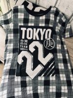 T-Shirt mit Print Tokyo schwarz weiß kariert 152/158 Sachsen - Zwenkau Vorschau