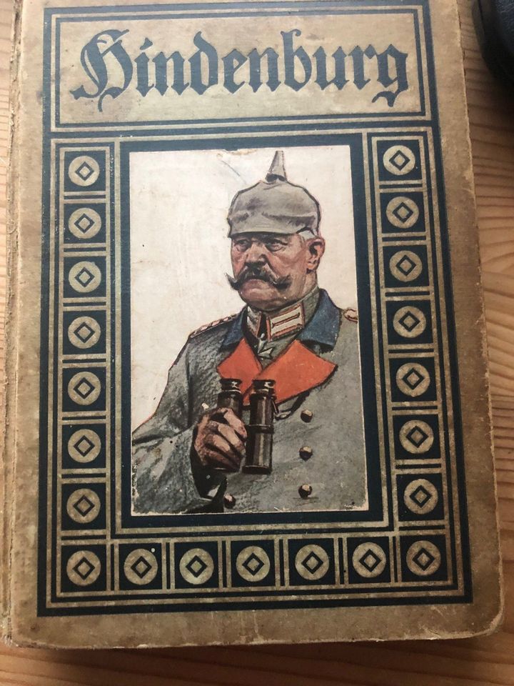 Hindenburg Buch von 1915 in Lippstadt