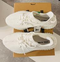 Neu Yeezy 350 v2 boost Triple cream white Berlin - Schöneberg Vorschau