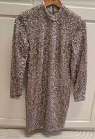 Moderne Abendkleid midi Cocktail S beige(Gold) Neu Friedrichshain-Kreuzberg - Kreuzberg Vorschau