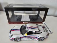 Autoart Modellauto 1:18 Porsche 911 GT3 RSR (997) in weiß mit OVP Baden-Württemberg - Riedlingen Vorschau