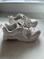 Nike Air weiß Gr 40,5 lila Schimmer Niedersachsen - Oldenburg Vorschau