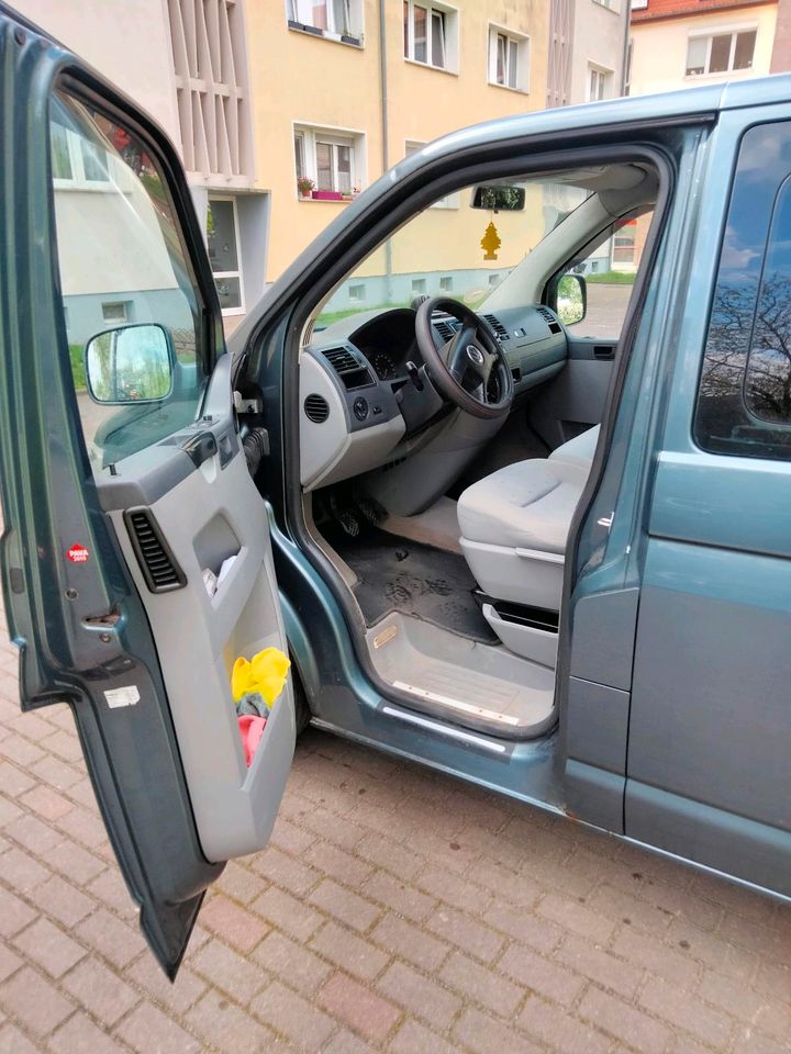 Verkaufe ein Auto in gutem Zustand in Zerbst (Anhalt)