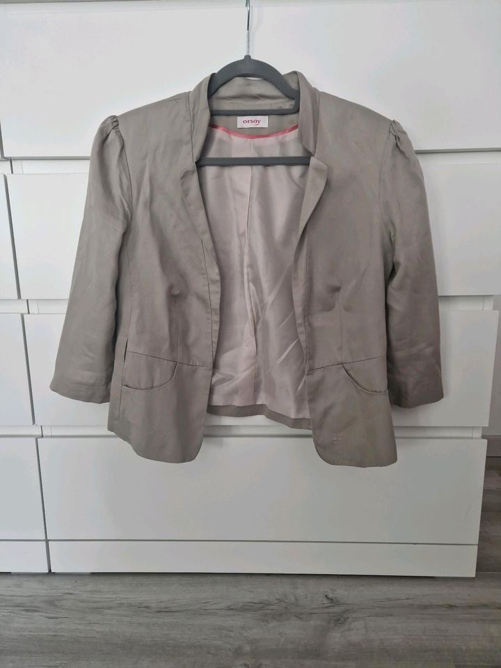 ORSAY Blazer grau/braun Gr. 38 - tailliert & 3/4 Ärmel in Lengdorf