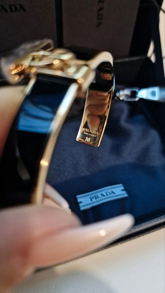 Original Prada Armreif, Armband mit Kaufbeleg in Aschaffenburg