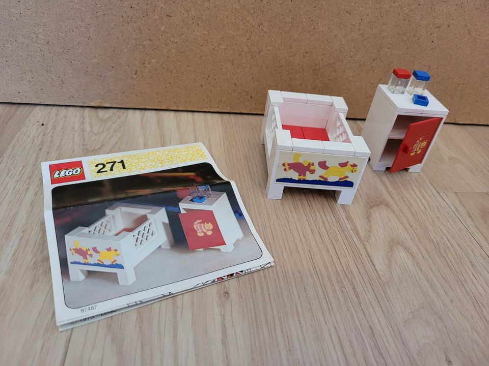 Lego 271 Baby's Cot and Cabinet / Babybett mit Schrank, komplett in Koblenz