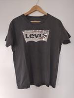 Levi's T-shirt mit silbernem Glitzer-Aufdruck, Gr. 38 Kr. München - Kirchheim bei München Vorschau