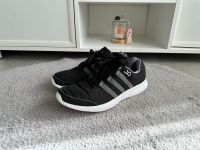 Adidas Herrenschuhe Sportschuhe Laufschuhe Sneaker Gr.42 Nordrhein-Westfalen - Witten Vorschau