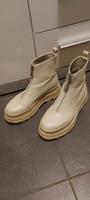 Zara Stiefelette in beige Neuwertig Gr. 38 Niedersachsen - Dinklage Vorschau