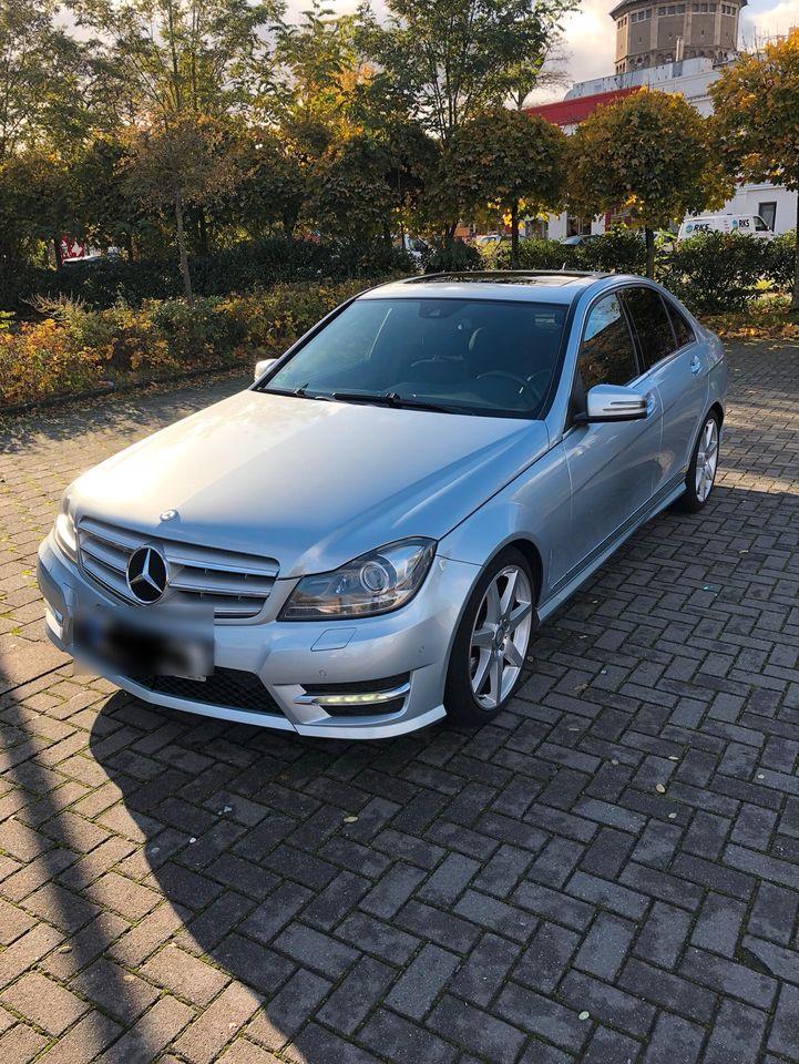 Mercedes Benz C200 AMG LINE in Langenhagen