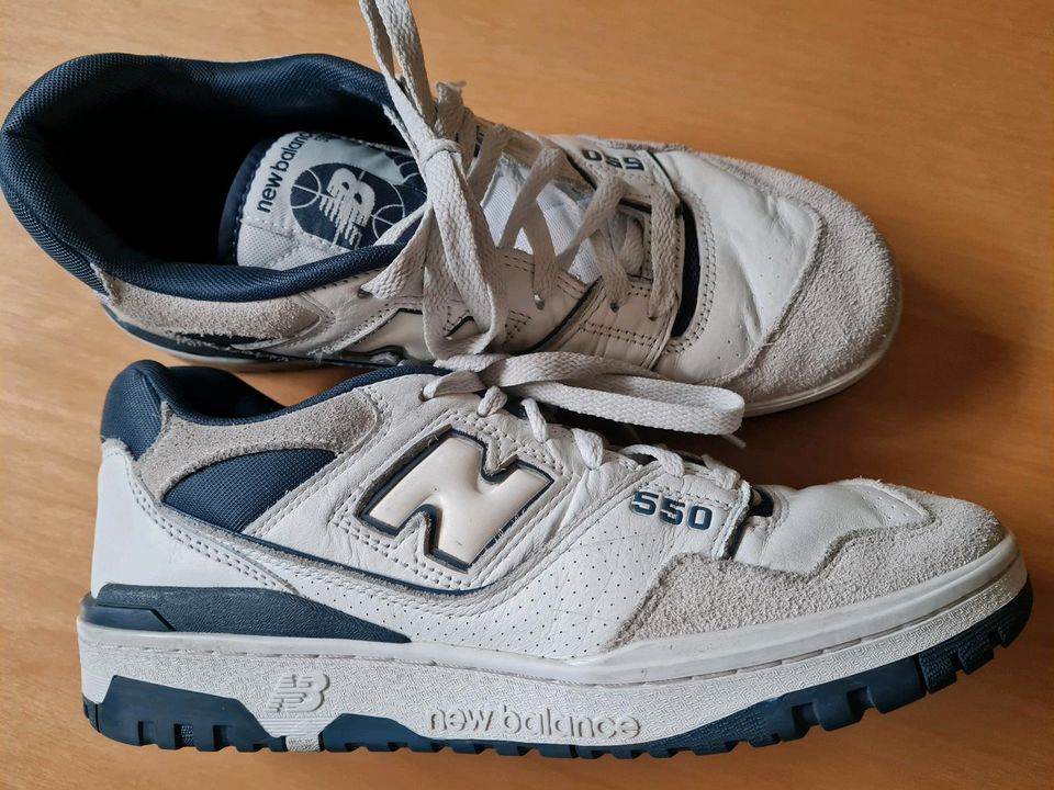 NEW BALANCE 550, weiß/blau, Gr. 43 in Düsseldorf