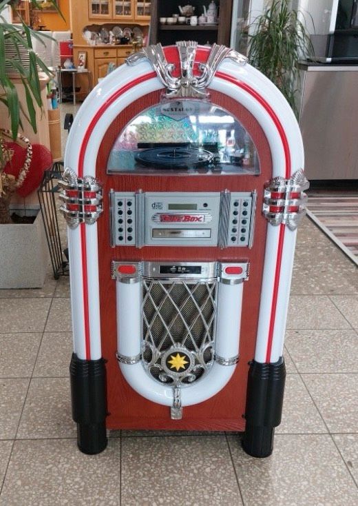 Jukebox Retro 50er Jahre Musikbox Sound System in Neustadt a. d. Waldnaab