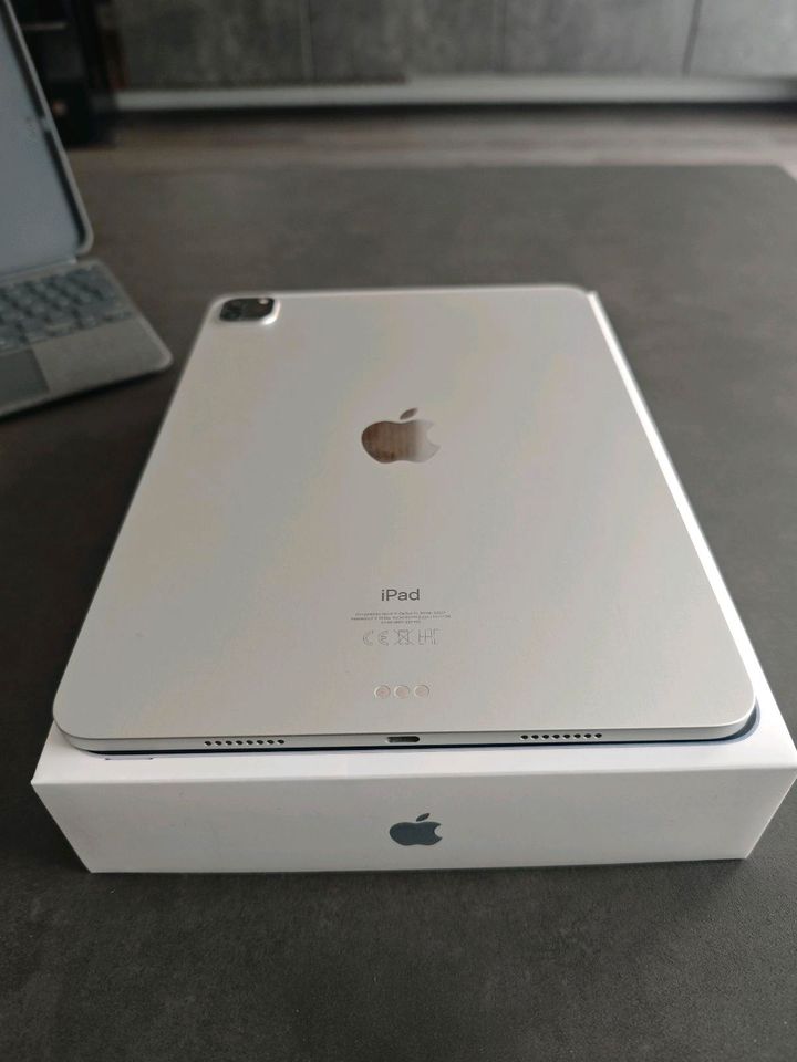 Apple iPad pro 11 Zoll 128 GB 3. Generation M1 in Dresden