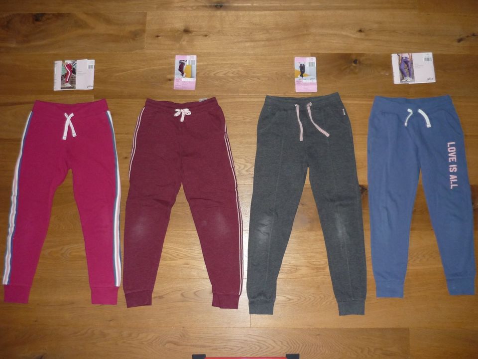 ALIVE by ALDI SÜD 4tlg SET MÄDCHEN JOGGING HOSEN 146 in Kamp-Lintfort