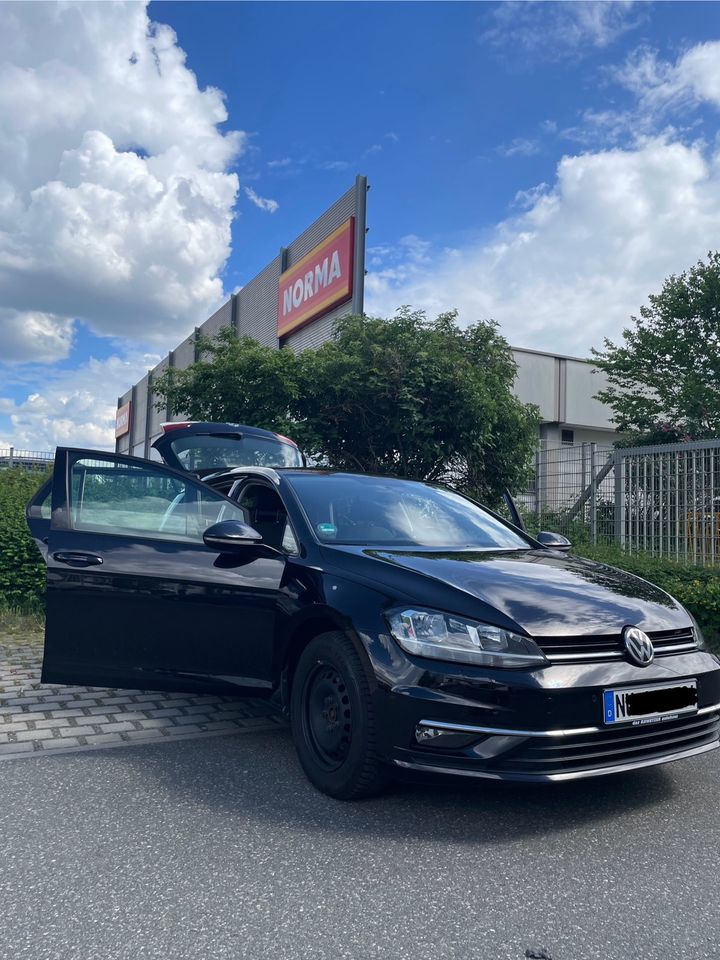 VW Golf 7 1.6 TDI comfortline in Erlangen
