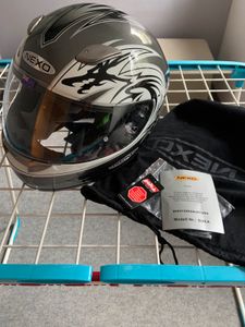 Motorradhelm // Nexo inklusive Sonnenschutzvisier + Helmtasche in Bayern -  Oberasbach, Motorradbekleidung