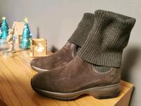 Flache Hogan-Stiefel mit elastischer Socke Stiefeletten Gr.38.5 Hessen - Gründau Vorschau