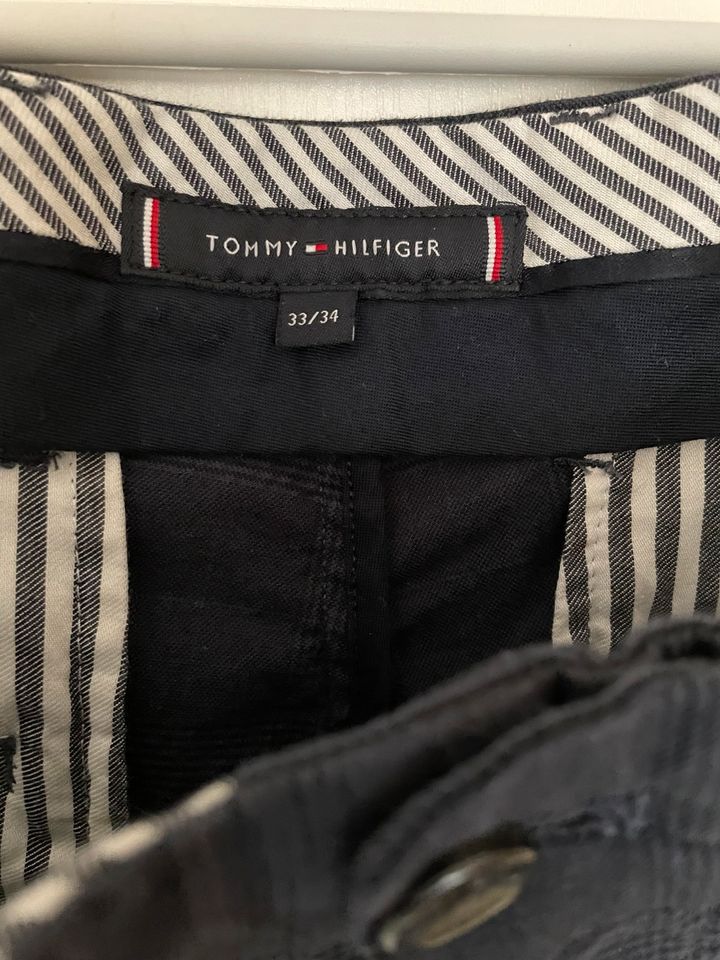 Tommy Hilfiger Herren Chinohose Größe 33/34 in Wietmarschen