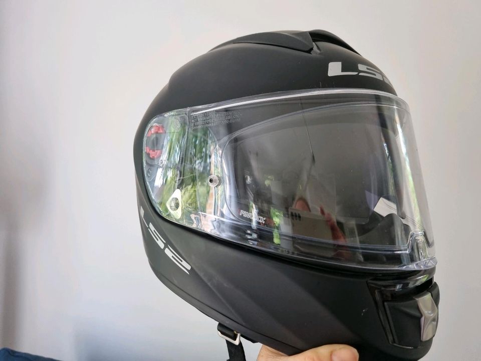 Motorradhelm LS 2 NEU Gr. XS (Neupreis 255 €) in Woltersdorf