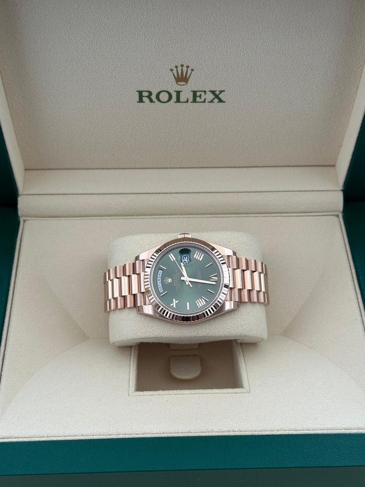 Daydate 40 Roségold Green Dial 228235 in Augsburg